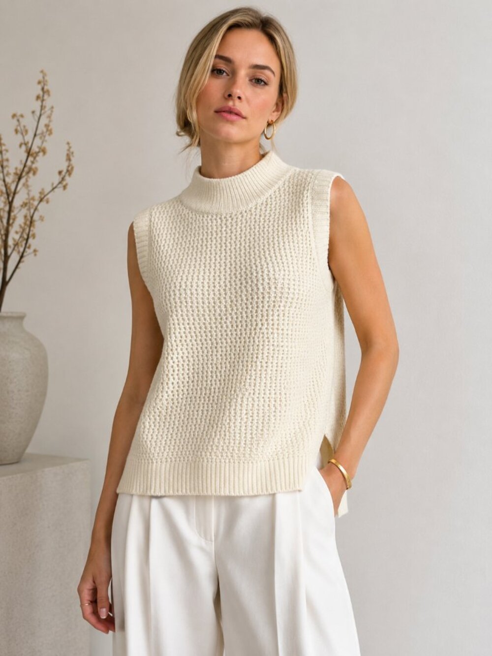 Cream Knit Sweater Vest Women's Sleeveless Mock Neck Textured Pullover Ivory M